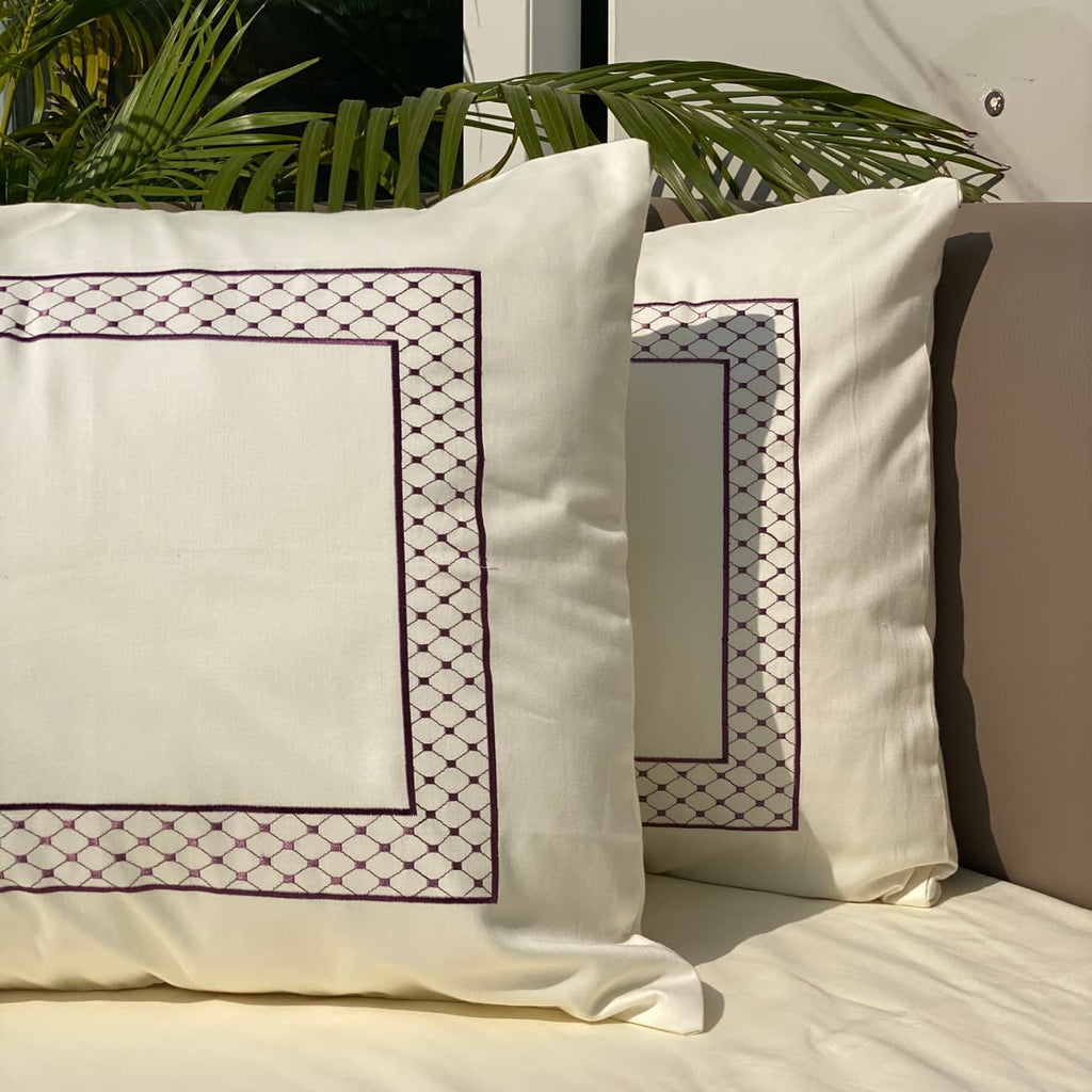 Checks Ivory Mauve Dreams Bedsheet