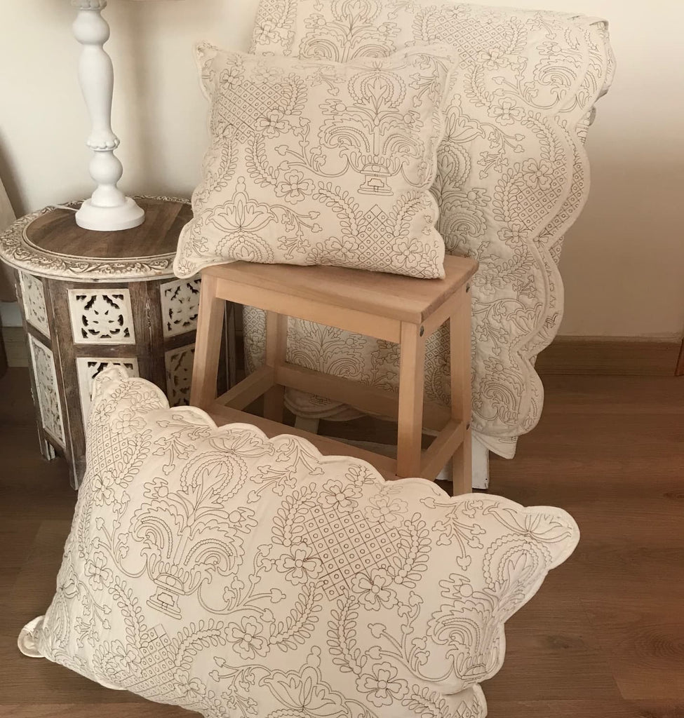 Ivory-Brown Grandeur Embroidered Cotton Bedspread Set