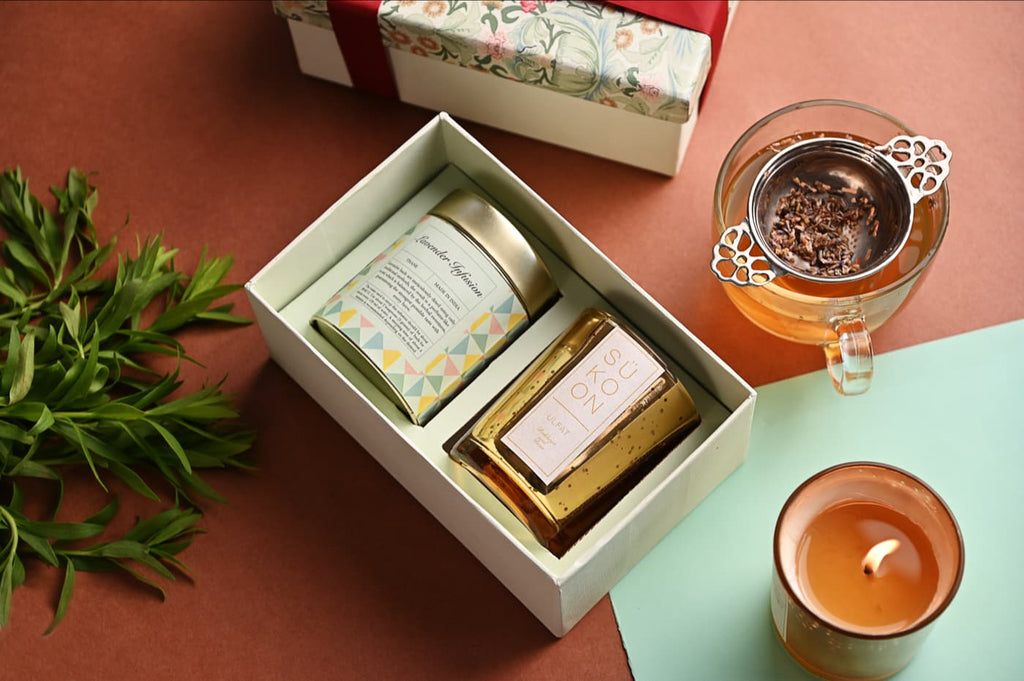 Gift Set - Set Of 1 Scented Candle And 1 Tea