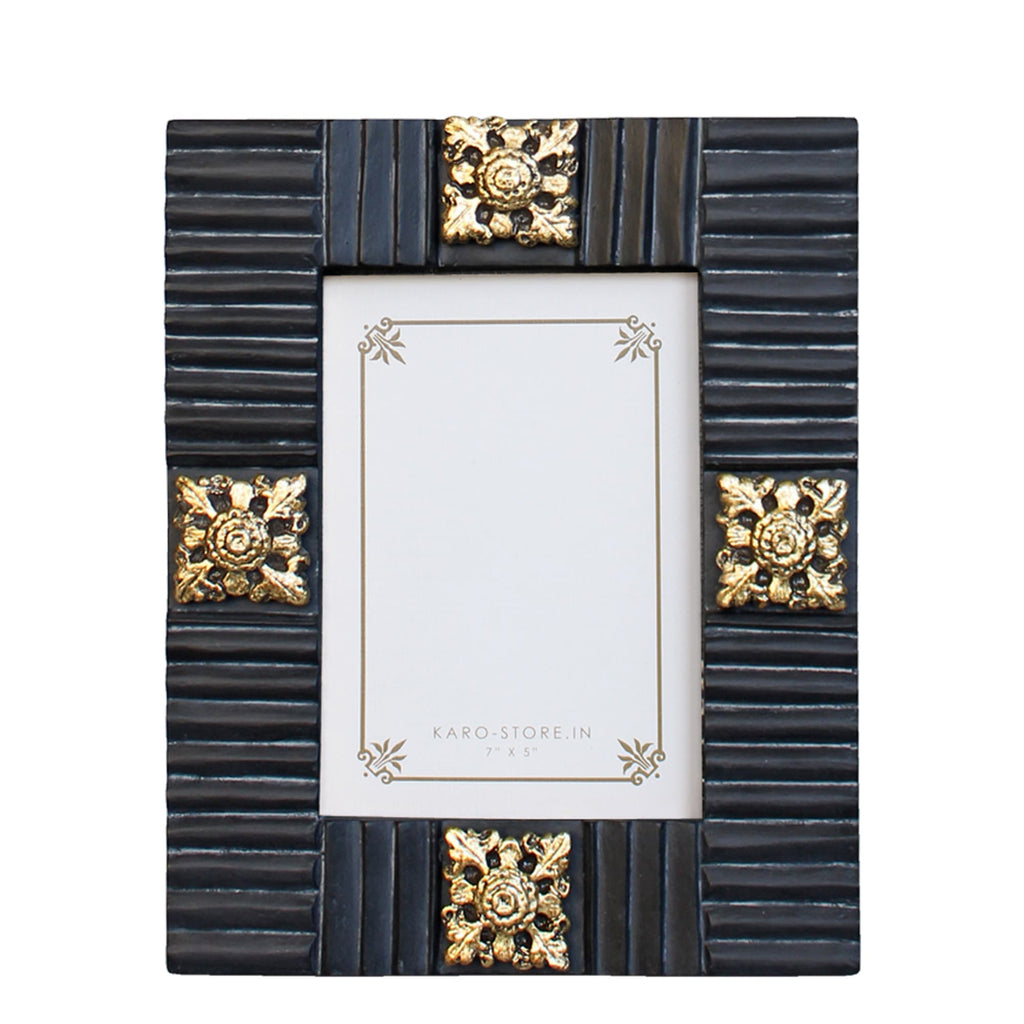 Inara Photoframe (Black)