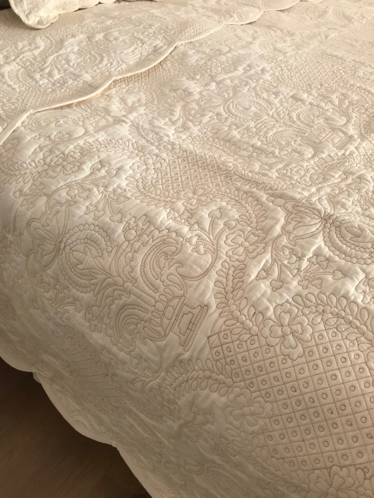 Ivory-Beige Grandeur Embroidered Cotton Bedspread Set