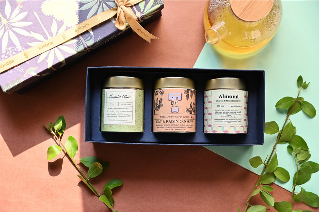 Delectable Set - Set Of Green Tea, Chocolate Coated Nuts And Cookies