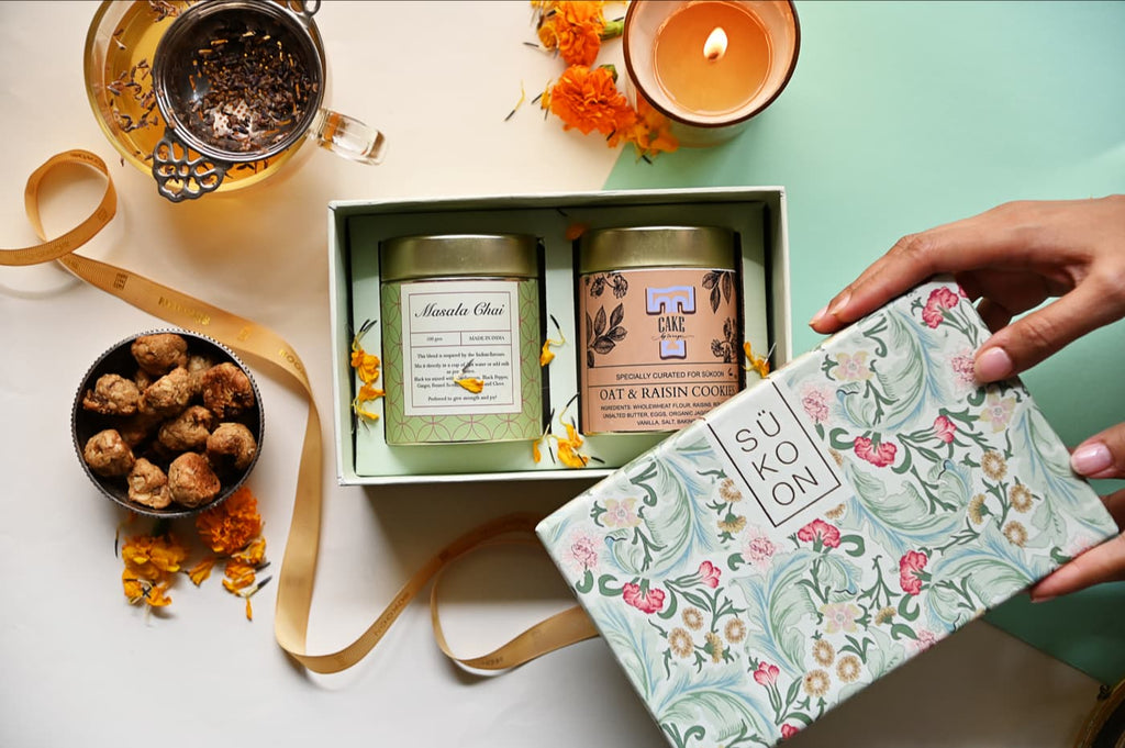 Gift Set - Set Of 1 Tea And 1 Cookie Tin