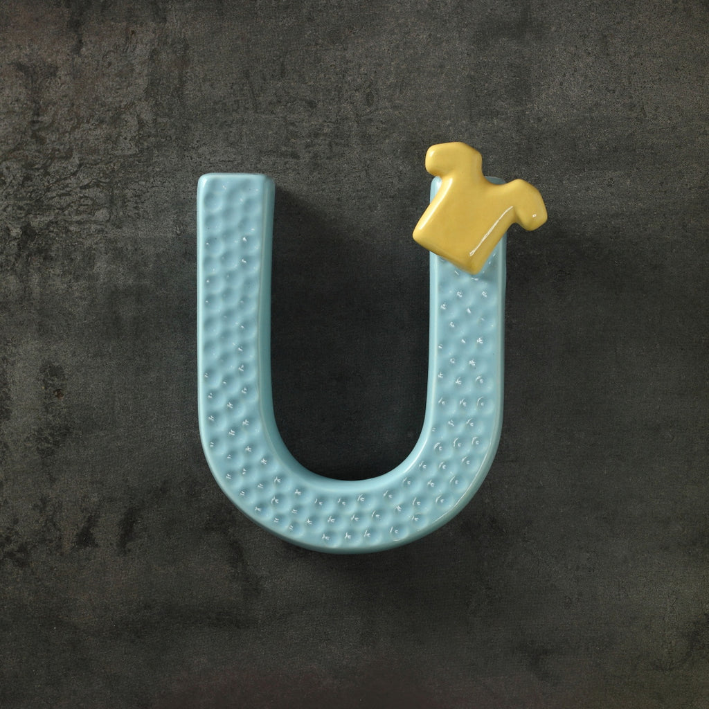 Home - T- Shirt Letter U