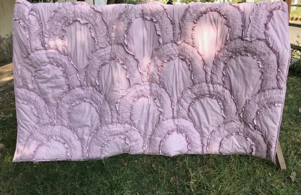 Vintage Ruffle Bedset - Lavender