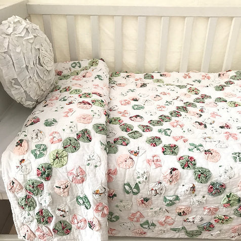 Yoyo Cot Quilt